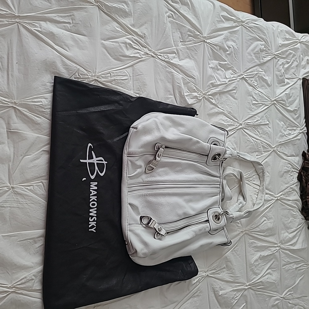 B Makowsky White Leather Handbag